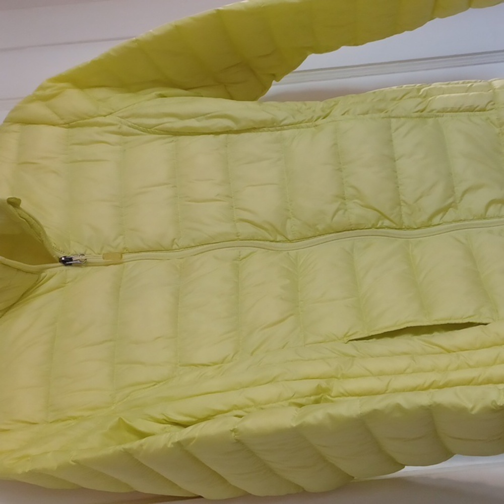 32 Degrees Lemon Yellow Quilted Packable Puffer Jacket - Picture 3 of 6
